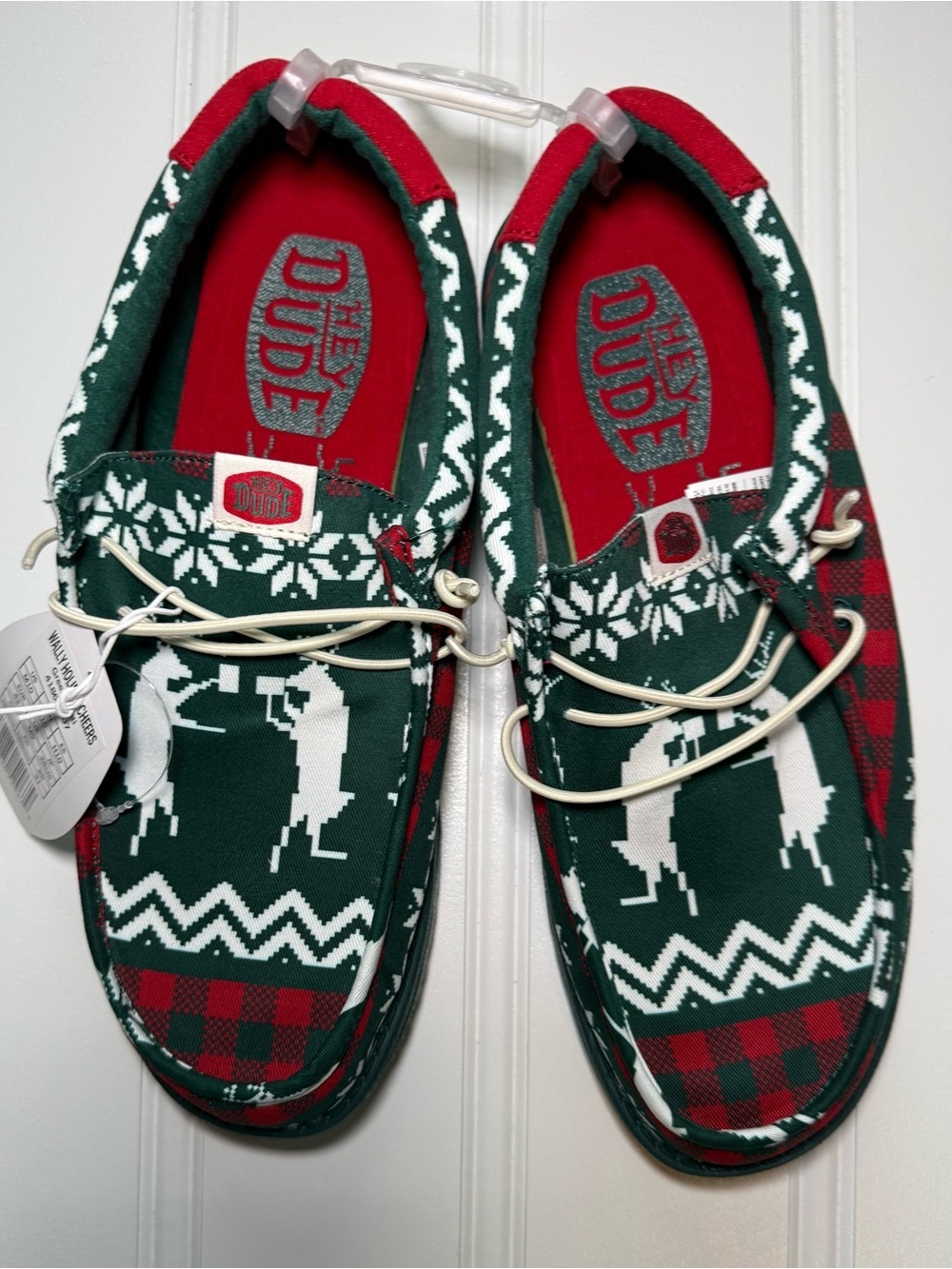 Hey Dude Wally Holiday Cheers Christmas Plaid Slip On Shoes Mens 10 NEW 3141